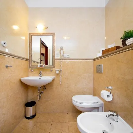 B12 - Comfort Apartemnts City Center *