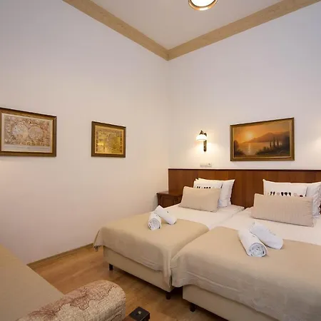 Apartment B12 - Comfort Apartemnts City Center